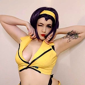 Mari Renee