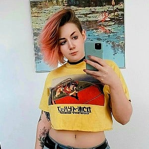 Mari Renee