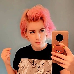 Mari Renee