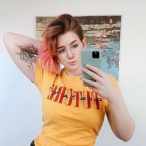 Mari Renee