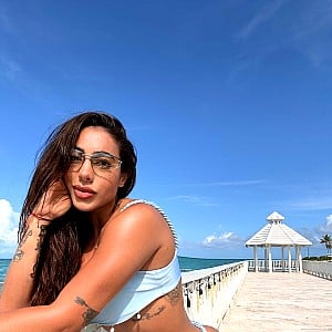 Mariana Zapata (2)