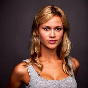 Marina Domozhirova