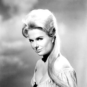 Martha Hyer