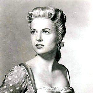 Martha Hyer