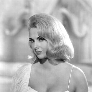 Martha Hyer
