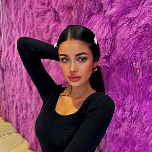 Mary Anomaliya