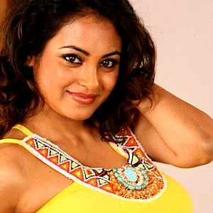 Meenakshi (Actress)