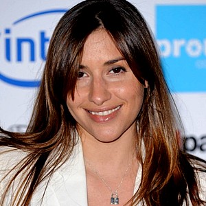 Melanie Blatt