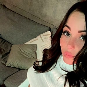 Melanie Pavola