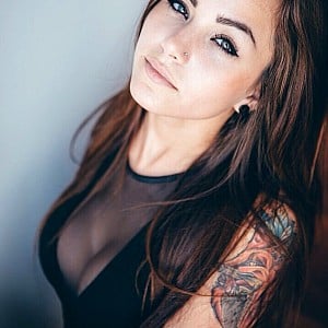 Melanie Pavola