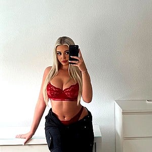 Meli (Instagram)