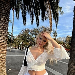 Meli (Instagram)