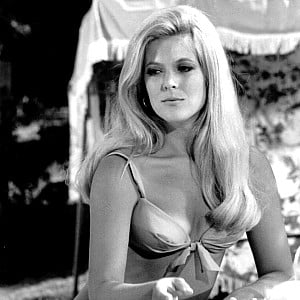 Meredith MacRae