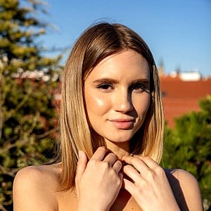 Mia Bloom