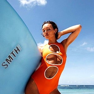 Mia Brown (Model)