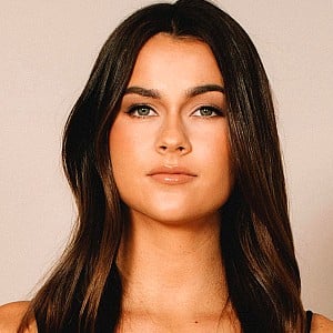 Mia Clark