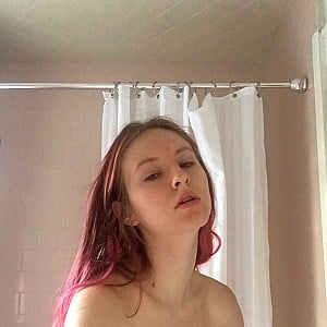 Mia Gladstone