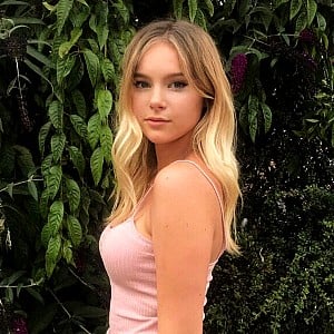 Mia Jenkins