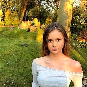 Mia Jenkins