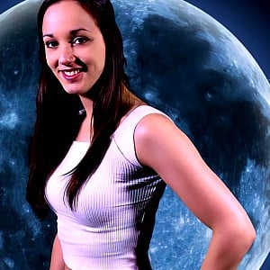 Mia Luna (Canadian)