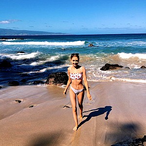 Mia Maples