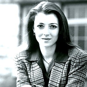 Mia Sara