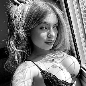 Mia Silva