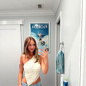 Mia Steele