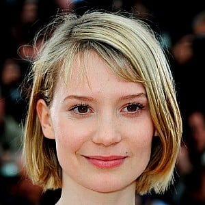 Mia Wasikowska