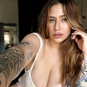 Mia Woods