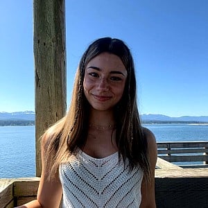 Mikayla Campinos