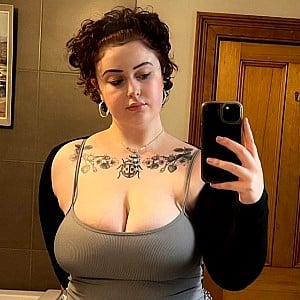 Mila Bloom