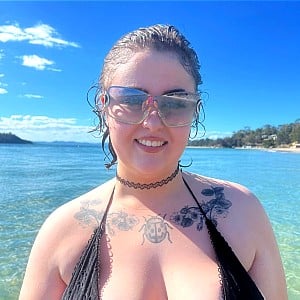 Mila Bloom