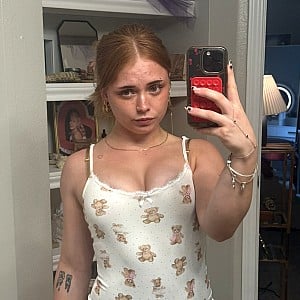 Mila Cherry
