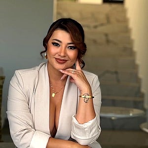Milagro Flores