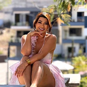 Milagros Flores