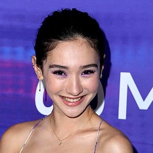 Minnie Mills