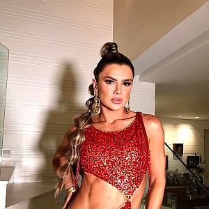 Mirella Santos