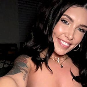 Miya Acacia
