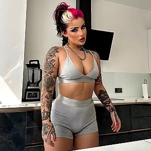 Molly Hull