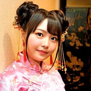 Momo Asakura