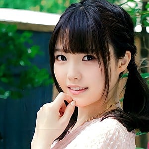 Momo Asakura
