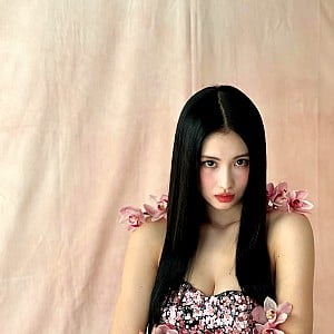 Momo Hirai