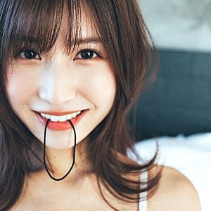 Momo Sakura