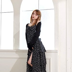 Momo Wakabayashi