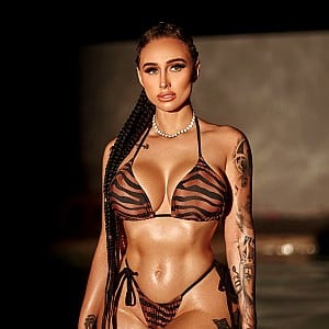money birdette, dara bella and moneybirdette in answer #2294760