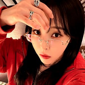 Moon Byul-yi