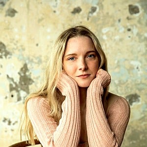 Morfydd Clark
