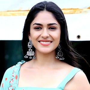 Mrunal Thakur