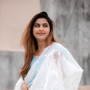 Myna Nandhini
